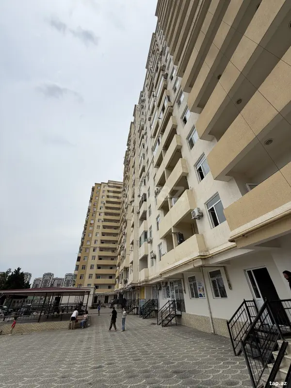Satılır 2 otaqlı yeni tikili 76 m²