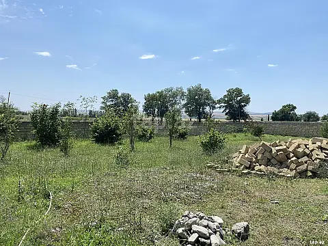 Satılır torpaq sahəsi — Bakı