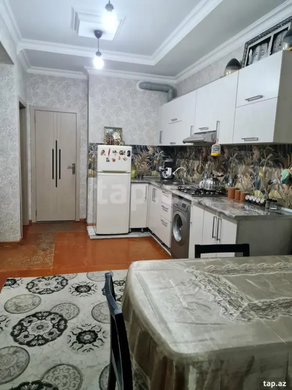Kirayə verilir 3 otaqlı yeni tikili 83 m²