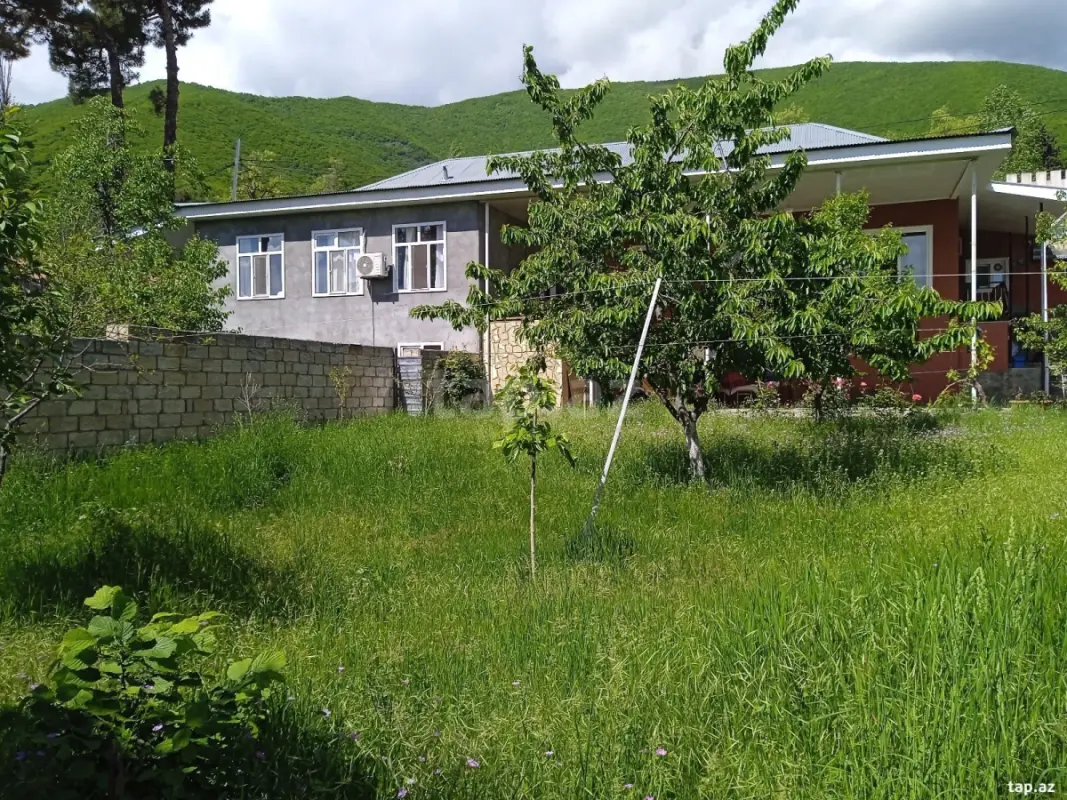 Kirayə verilir 2 otaqlı həyət evi 80 m²