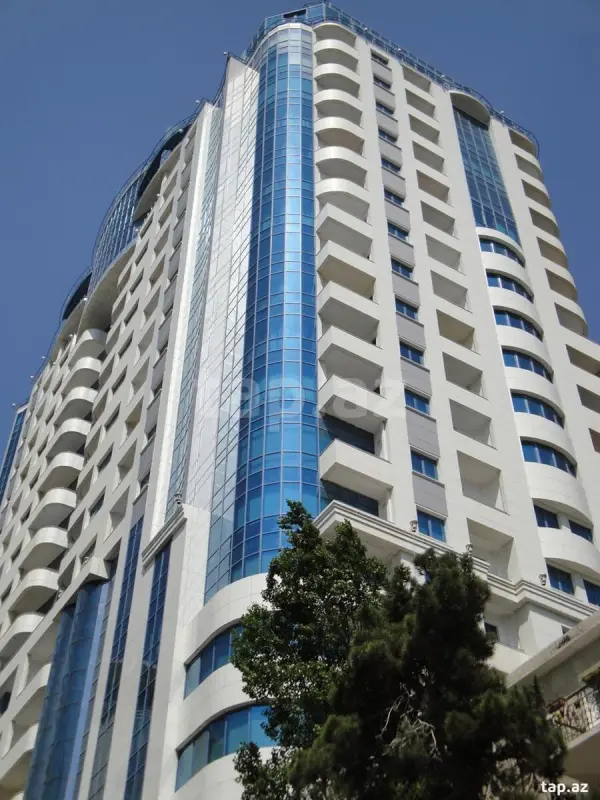 Satılır 3 otaqlı yeni tikili 153 m²
