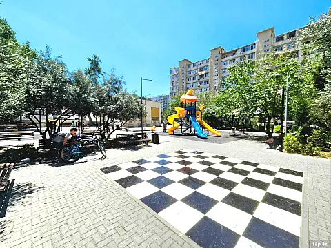 Satılır 2 otaqlı mənzil 43 m² — Bakı, Yeni Günəşli 2 otaq 43.00 m²
