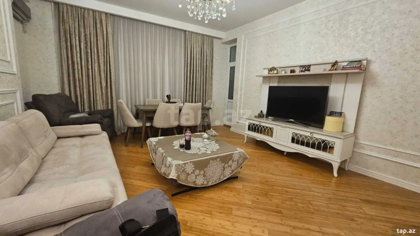 Satılır 2 otaqlı yeni tikili 82 m²