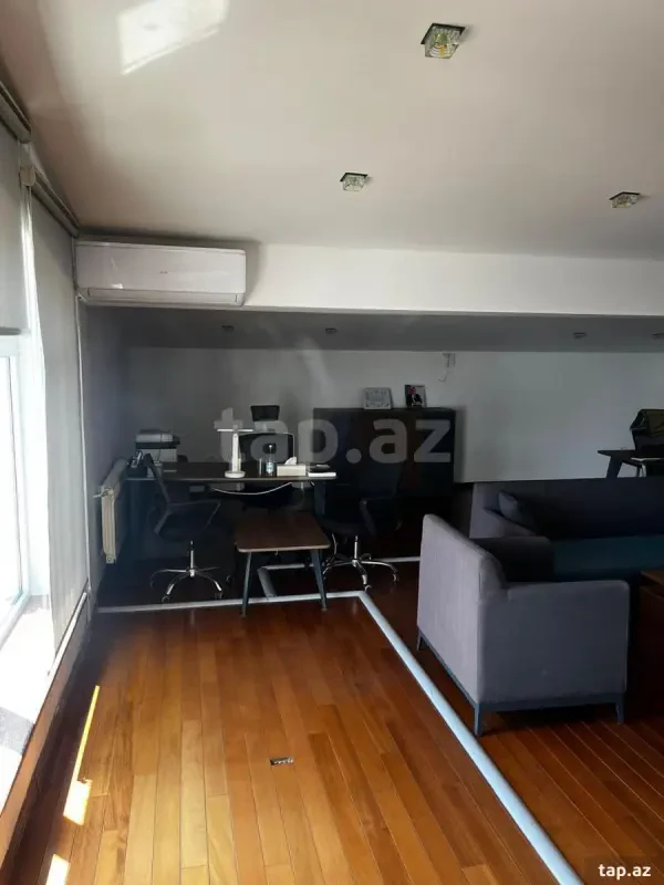 Kirayə verilir 2 otaqlı yeni tikili 250 m²