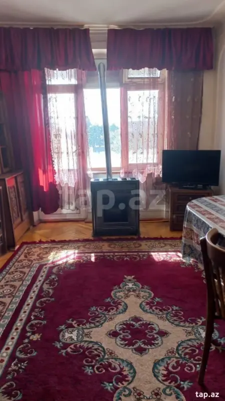 Kirayə verilir 2 otaqlı yeni tikili 100 m²