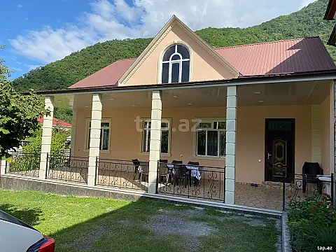 Kirayə verilir 3 otaqlı həyət evi 150 m² — Qax 3 otaq 150.00 m²