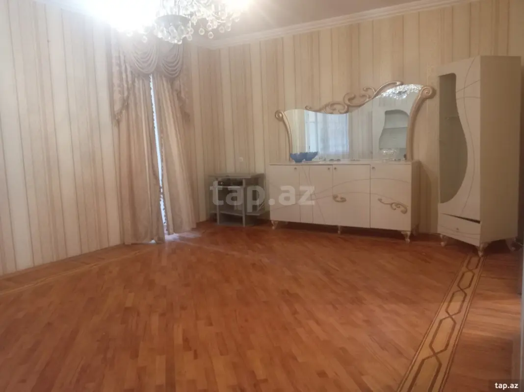 Satılır 4 otaqlı mənzil 102 m²