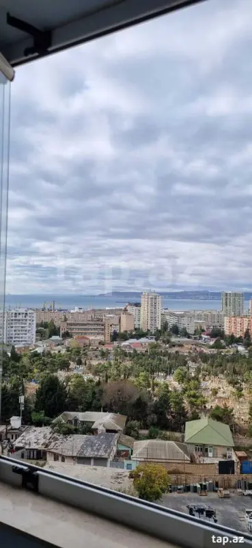 Kirayə verilir 2 otaqlı yeni tikili 65 m²