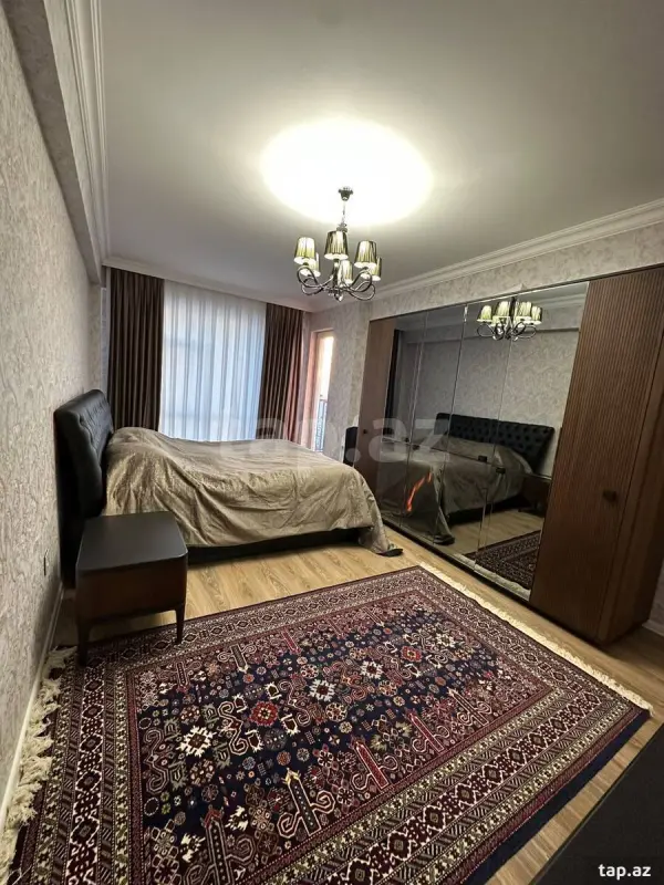 Satılır 3 otaqlı yeni tikili 110 m²