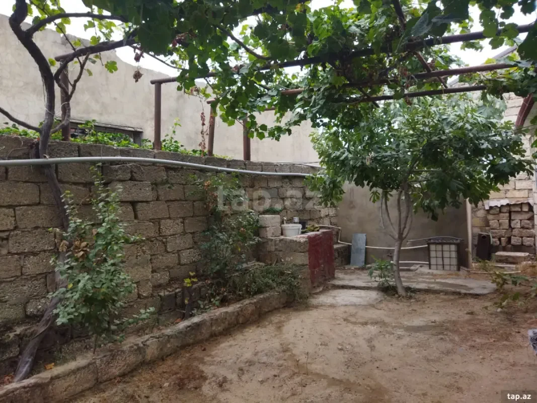 Satılır 2 otaqlı həyət evi 100 m²