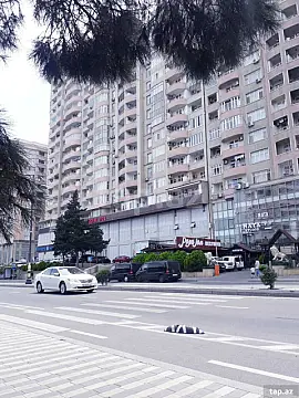 Satılır 3 otaqlı yeni tikili 150 m² — Bakı 3 otaq 150.00 m²