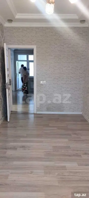 Kirayə verilir 2 otaqlı mənzil 42 m²