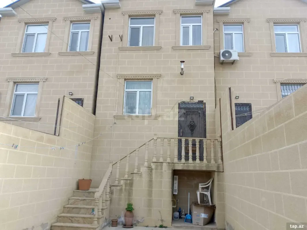 Satılır 3 otaqlı həyət evi 102 m²