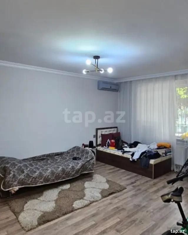 Satılır 1 otaqlı mənzil 40 m²