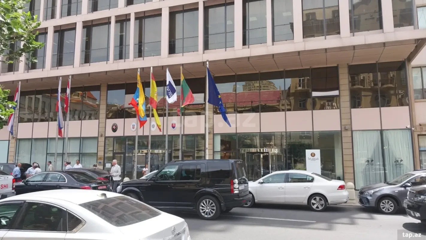 Kirayə verilir 2 otaqlı mənzil 50 m²