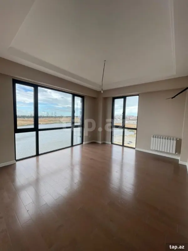 Kirayə verilir 3 otaqlı yeni tikili 85 m²