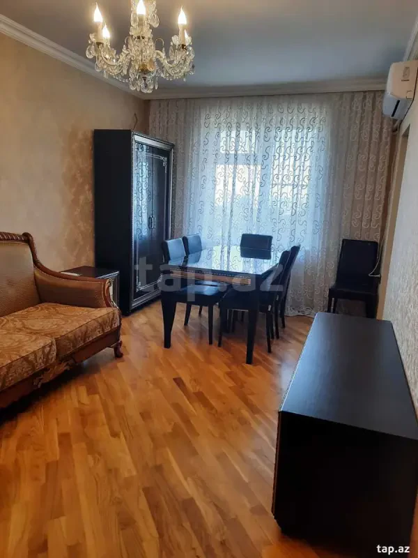 Kirayə verilir 2 otaqlı mənzil 63 m²