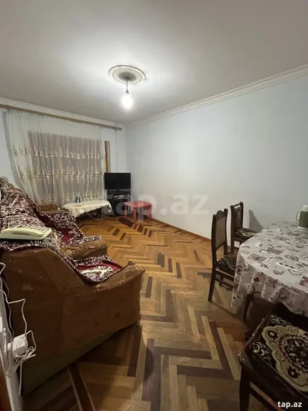 Satılır 3 otaqlı mənzil 82 m²