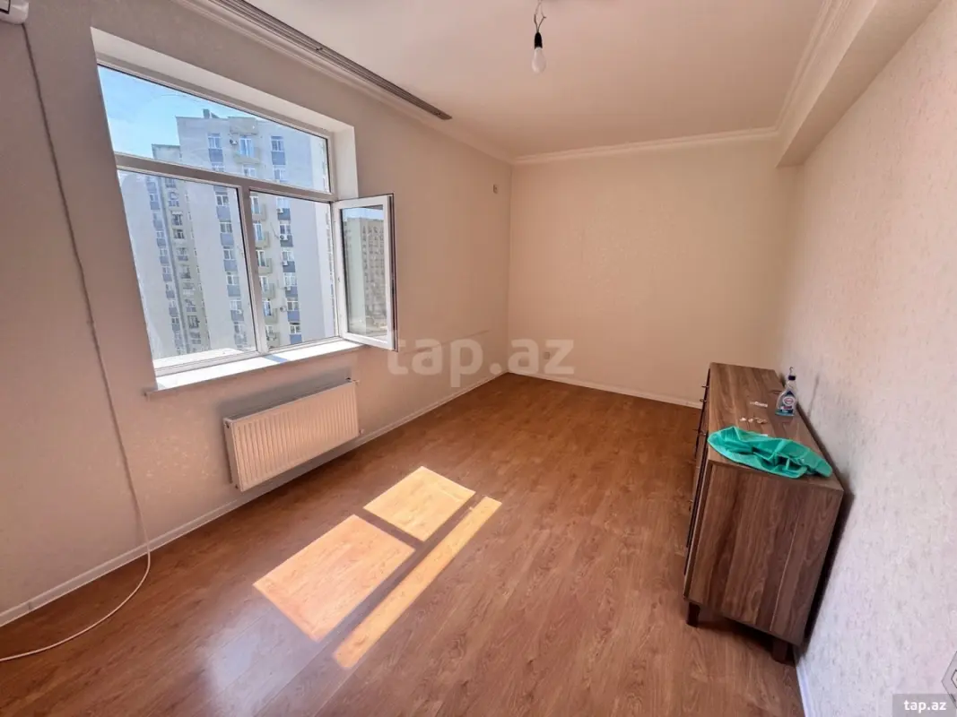 Kirayə verilir 2 otaqlı yeni tikili 65 m²
