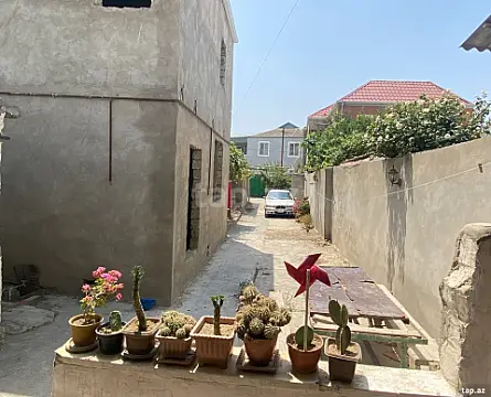 Satılır 7 otaqlı həyət evi 80 m² — Bakı 7 otaq 80.00 m²