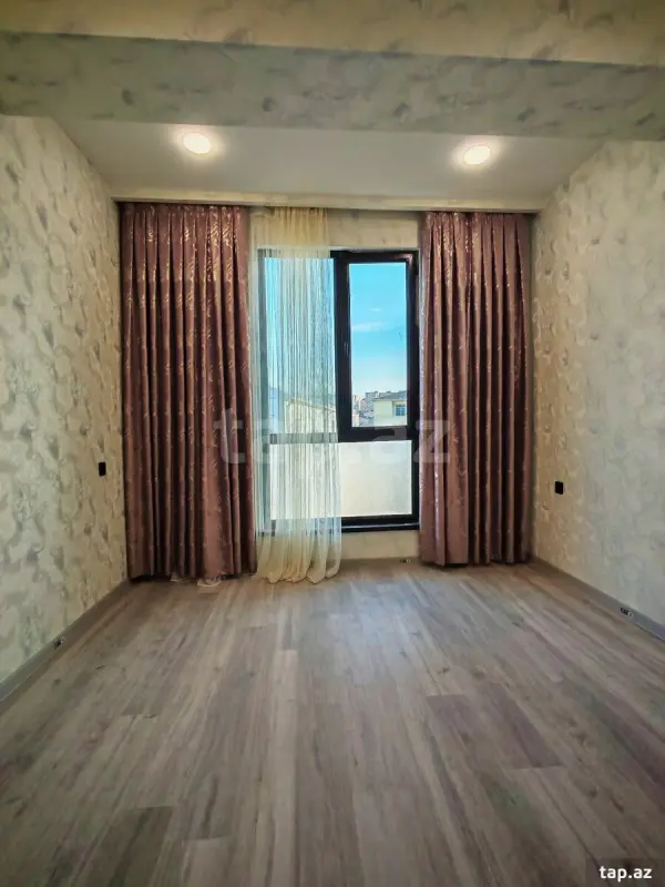 Satılır 2 otaqlı yeni tikili 54 m²