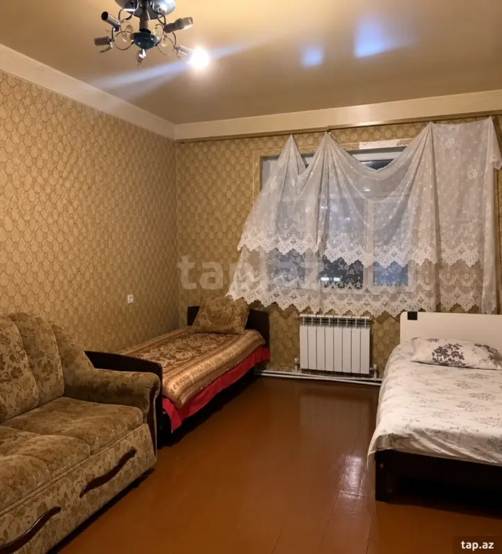 Kirayə verilir 4 otaqlı mənzil 220 m²