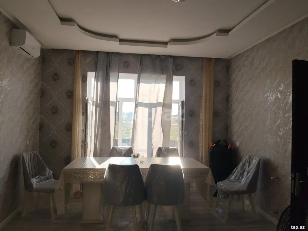 Satılır 7 otaqlı həyət evi 260 m²