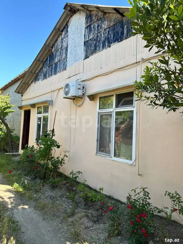 Satılır 2 otaqlı həyət evi 60 m²