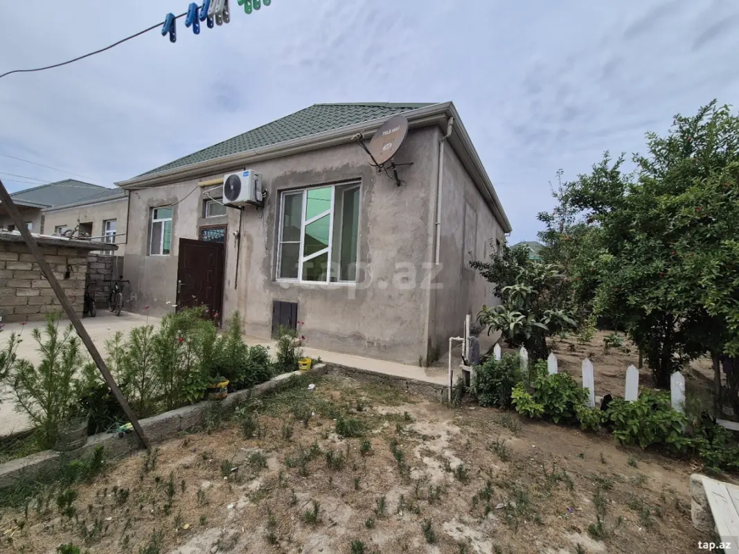 Satılır 3 otaqlı həyət evi 120 m²