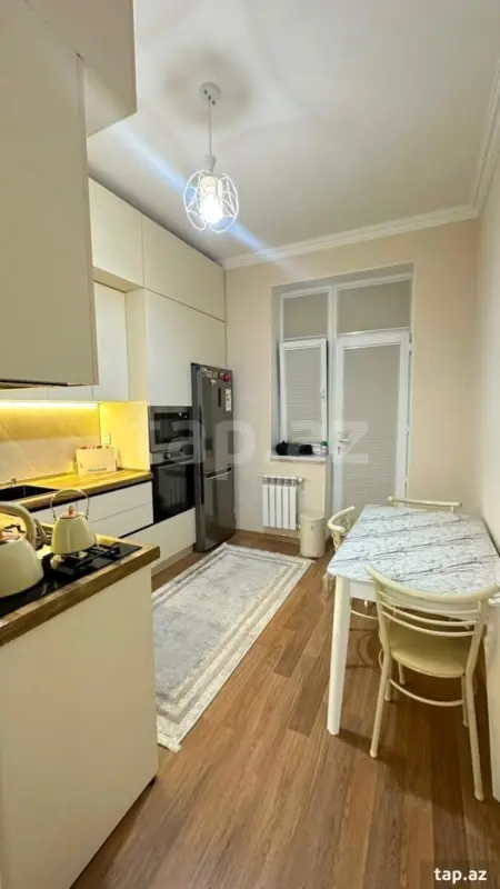 Kirayə verilir 3 otaqlı yeni tikili 73 m²
