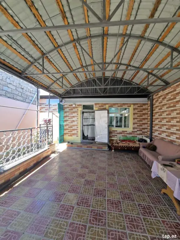 Satılır 5 otaqlı həyət evi 124 m²