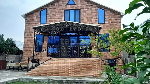 Kirayə verilir 8 otaqlı həyət evi 140 m² — Oğuz 8 otaq 140.00 m²