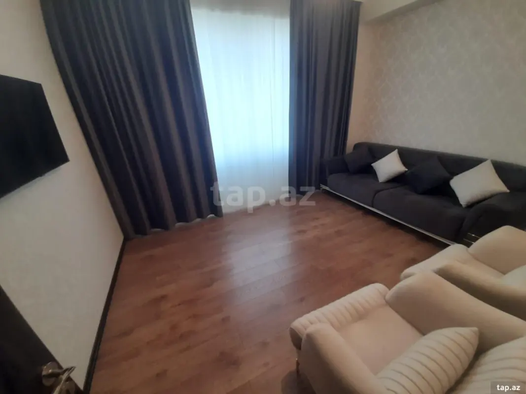 Satılır 3 otaqlı yeni tikili 75 m²