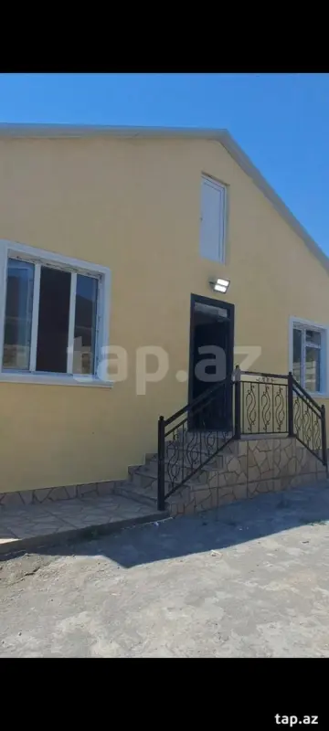 Satılır 4 otaqlı həyət evi 120 m²