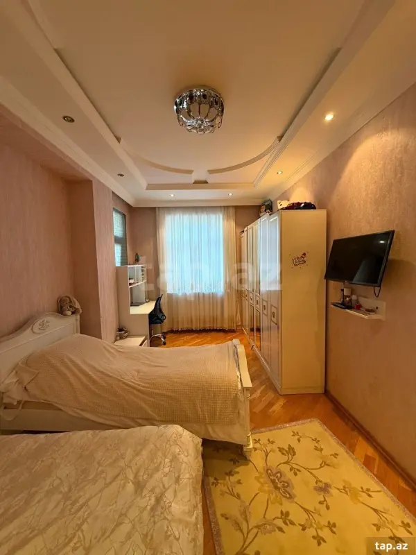 Satılır 4 otaqlı yeni tikili 170 m²