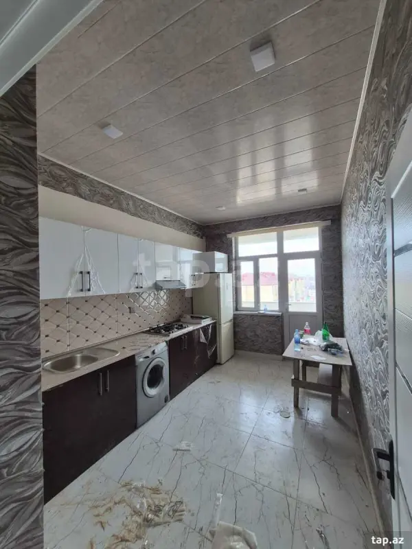 Kirayə verilir 3 otaqlı yeni tikili 98 m²