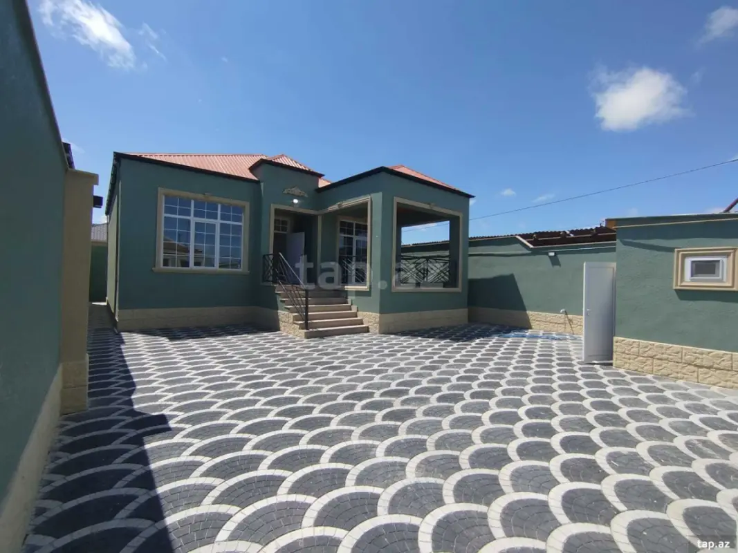 Satılır 4 otaqlı həyət evi 140 m²