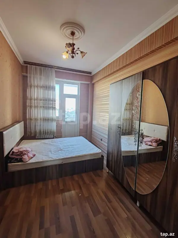Satılır 3 otaqlı yeni tikili 85 m²