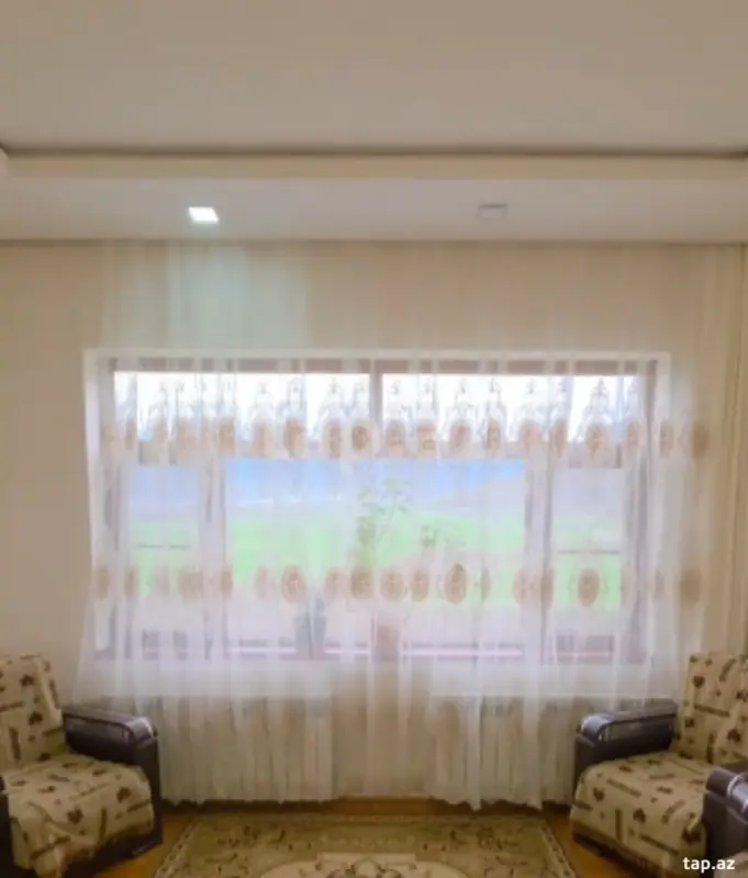 Satılır 5 otaqlı həyət evi 100 m²