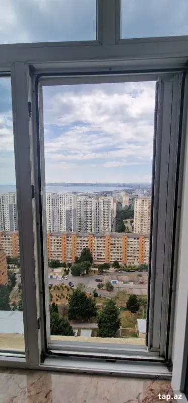 Satılır 2 otaqlı yeni tikili 94 m²