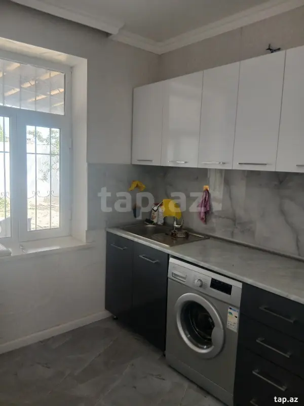 Satılır 2 otaqlı həyət evi 190 m²