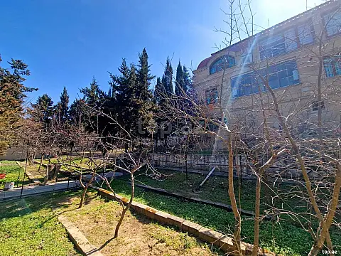 Kirayə verilir 9 otaqlı həyət evi 400 m² — Bakı 9 otaq 400.00 m²