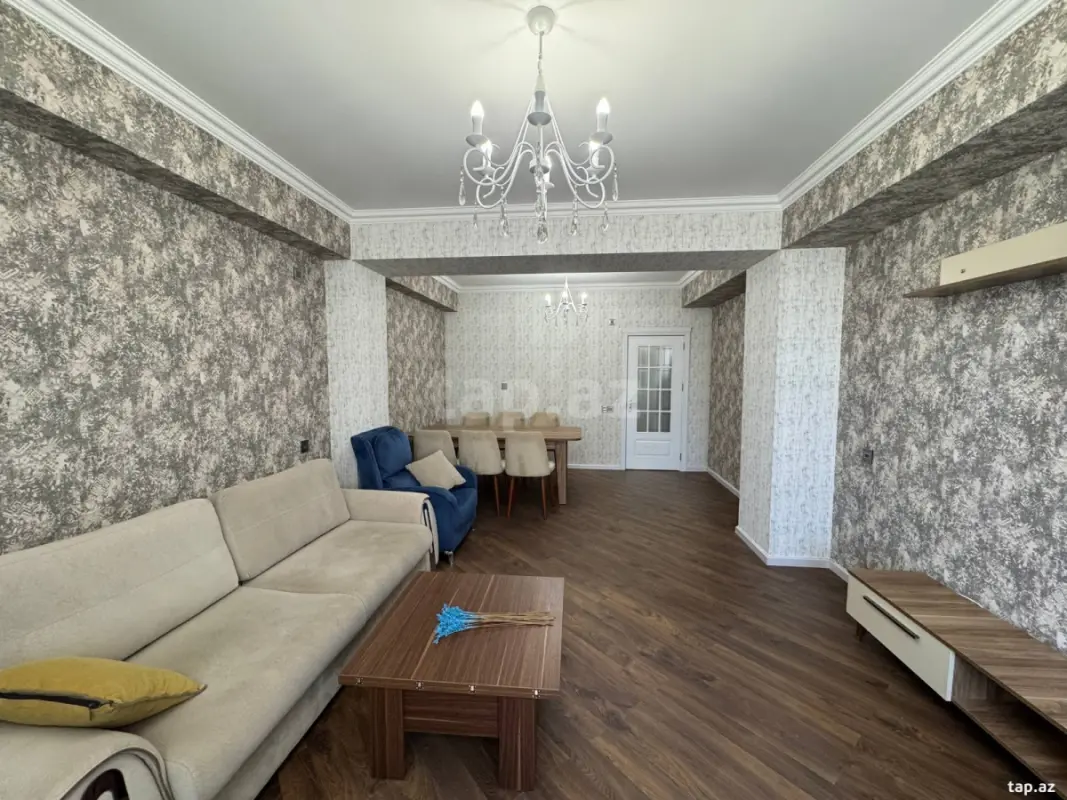 Satılır 3 otaqlı yeni tikili 120 m²