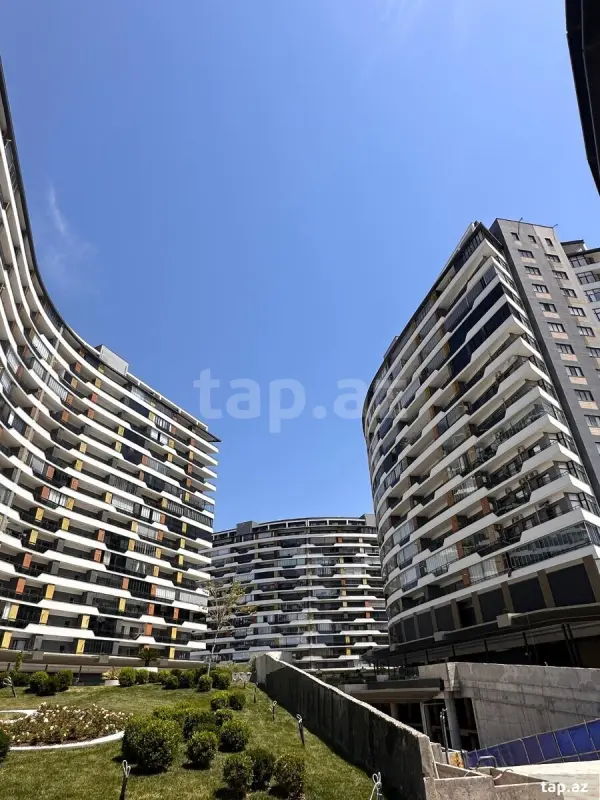 Satılır 2 otaqlı yeni tikili 81 m²