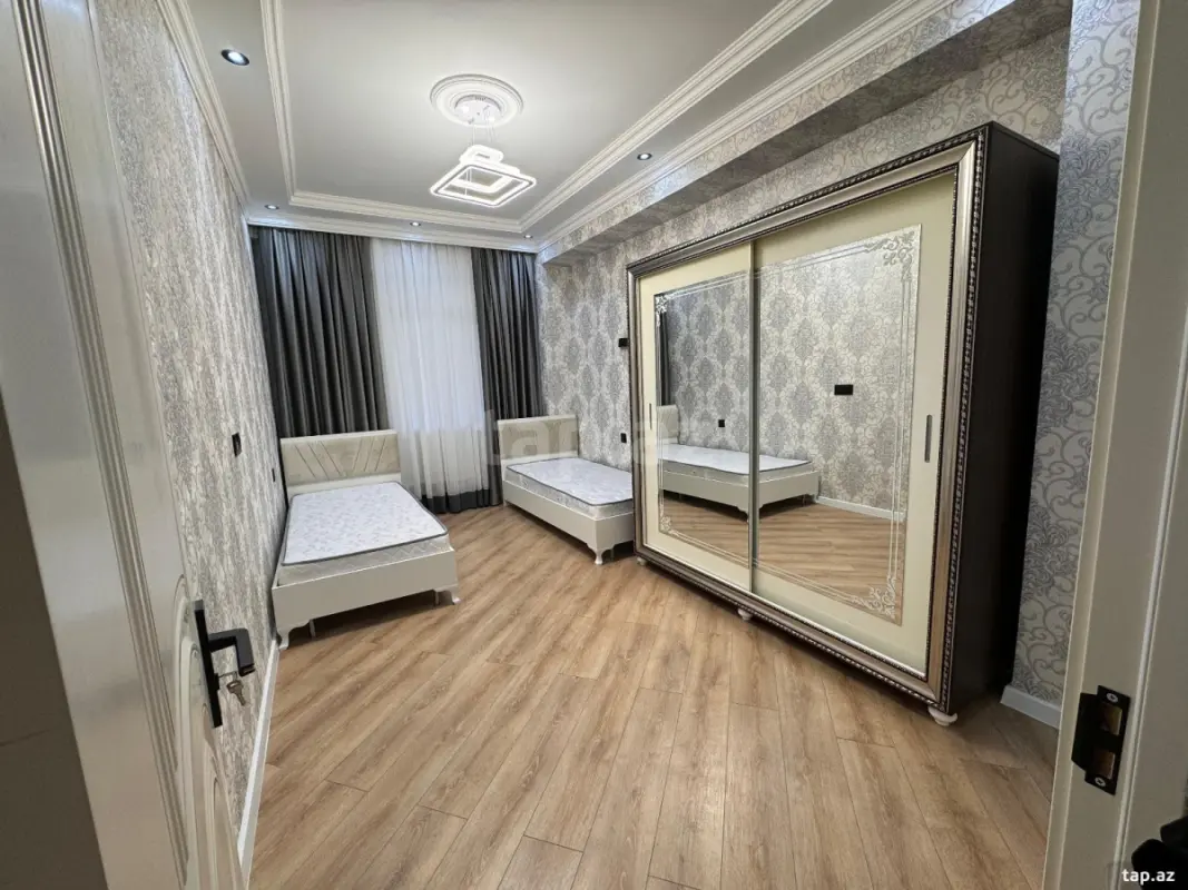 Kirayə verilir 3 otaqlı yeni tikili 95 m²