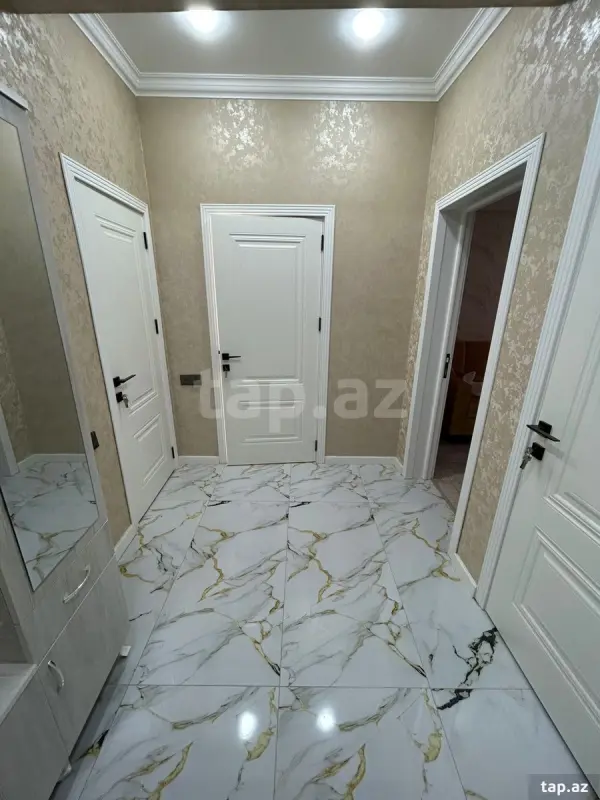 Kirayə verilir 3 otaqlı yeni tikili 61 m²