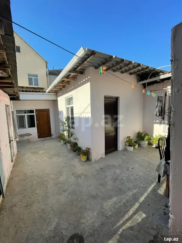 Satılır 4 otaqlı həyət evi 70 m²