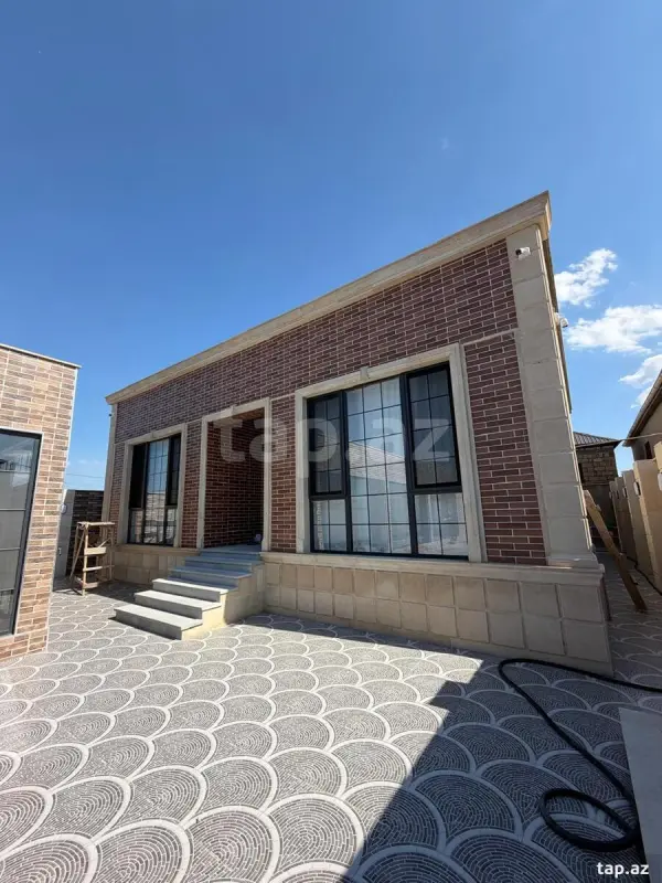 Satılır 4 otaqlı həyət evi 121 m²