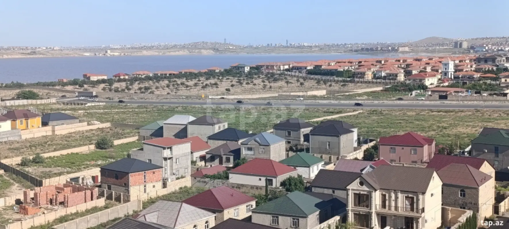 Satılır 3 otaqlı yeni tikili 111.4 m²