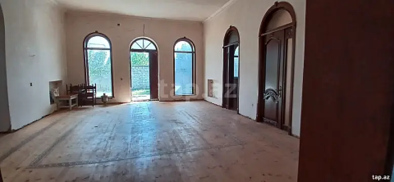 Satılır 5 otaqlı həyət evi 150 m² — Gəncə 5 otaq 150.00 m²